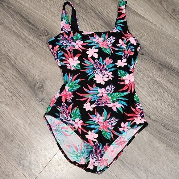 Bright Floral Croft & Barrow One Piece Swimsuit - Picture 1 of 8